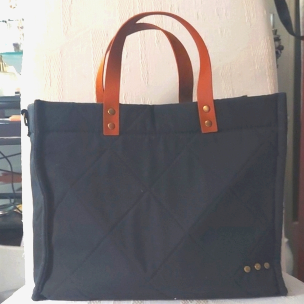 Pretty Simple Carrie black quilted Cotton Crossbody Tote bag